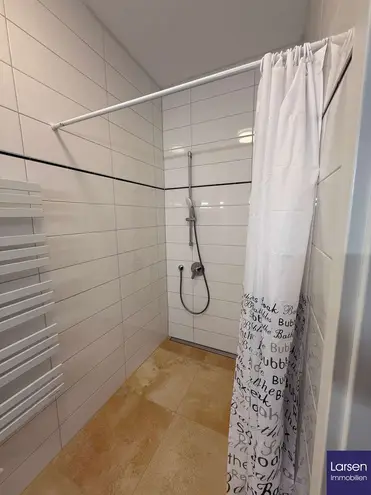 5 Zimmer Wohnung mit 110 m² in Regensburg – Bild 4