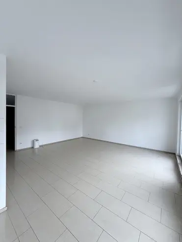 4 Zimmer Wohnung mit 98 m² in Düsseldorf – Bild 2