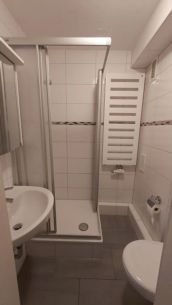 2 room apartment with 40 m² in Cologne – Photo 2