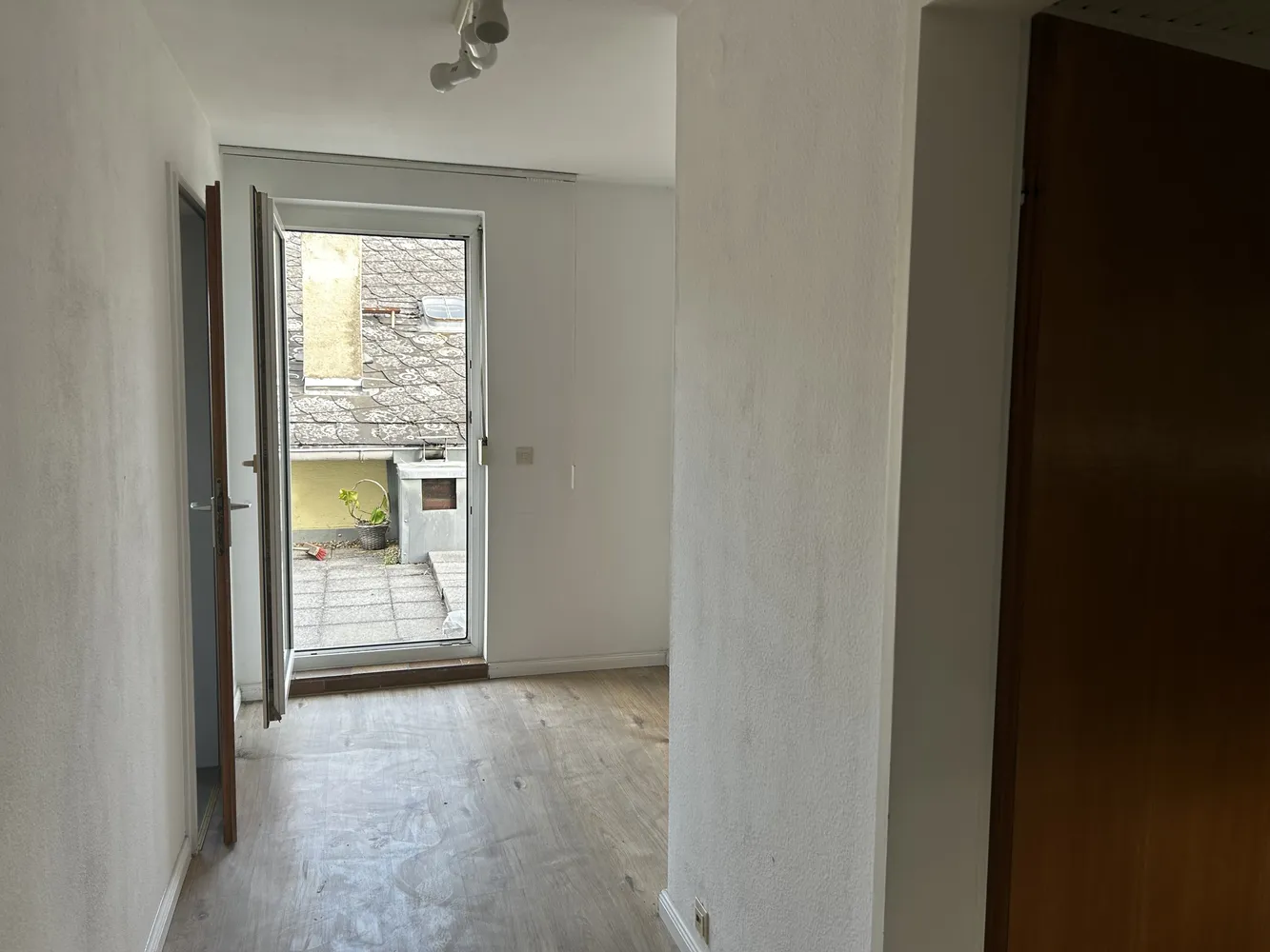 2 Zimmer Wohnung mit 75 m² in Ludwigshafen am Rhein – Bild 4