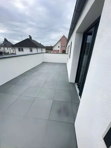 4 Zimmer Wohnung mit 119 m² in Nürnberg – Bild 2