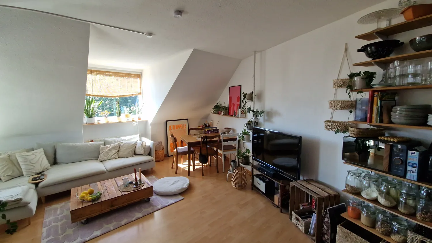 2 Zimmer Wohnung mit 45 m² in Neuss – Bild 1