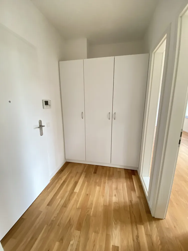 2 room apartment with 60 m² in Berlin – Photo 2