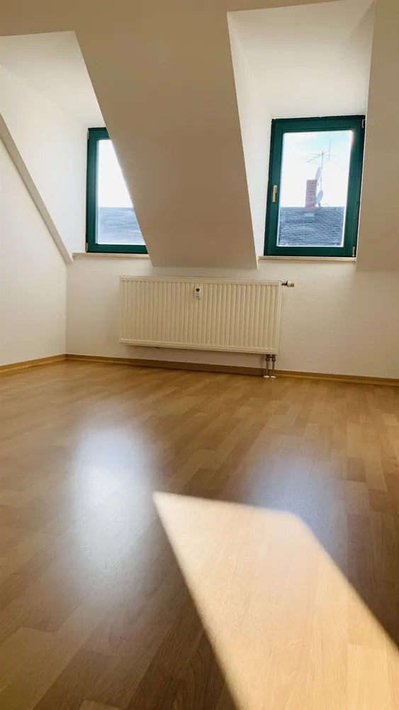 2 Zimmer Wohnung mit 72 m² in Chemnitz – Bild 2