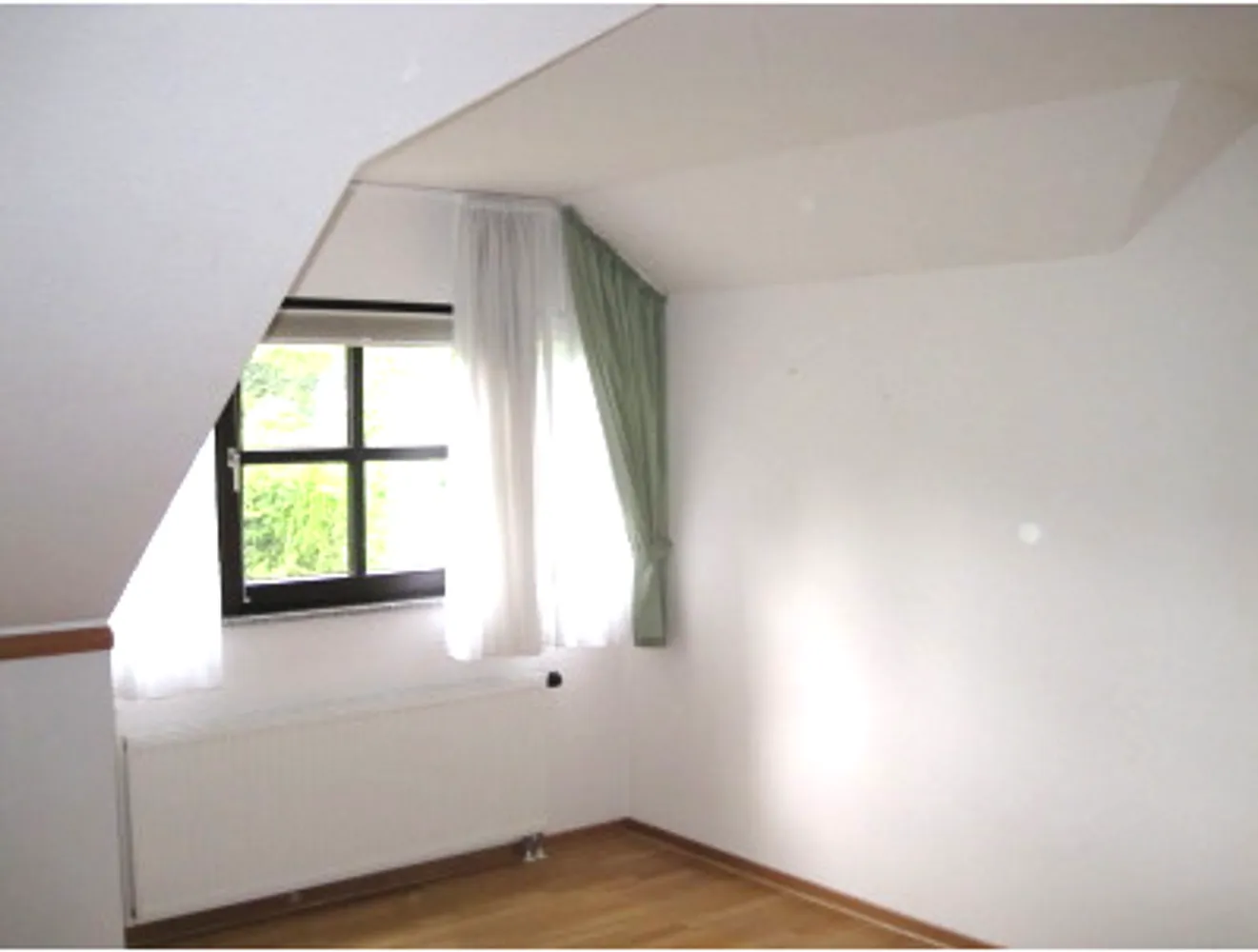 2 Zimmer Wohnung mit 77 m² in Bonn – Bild 3