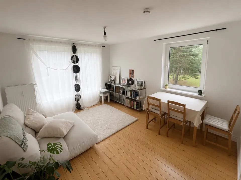 2 Zimmer Wohnung mit 42 m² in Lübeck – Bild 1