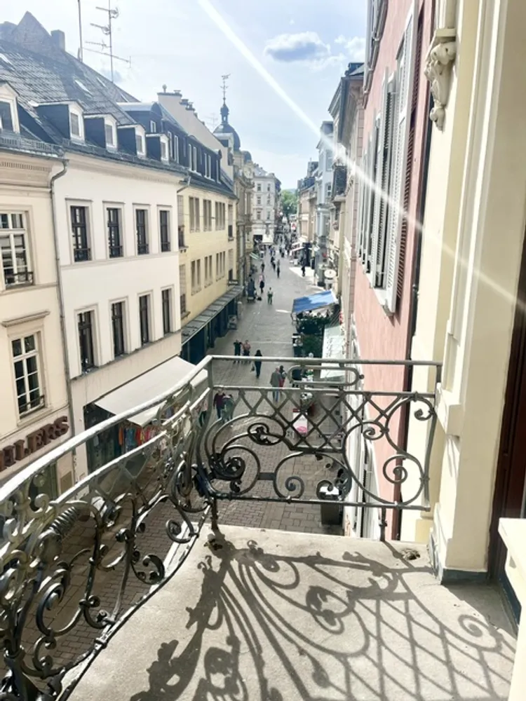 4 Zimmer Wohnung mit 140 m² in Wiesbaden – Bild 3