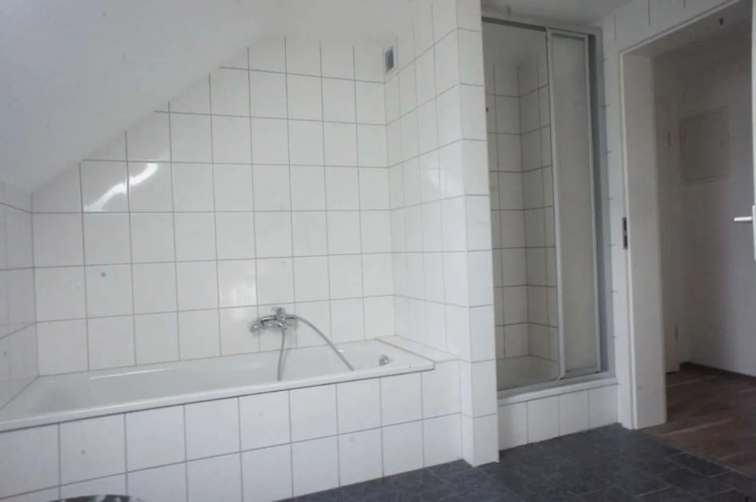 4 Zimmer Wohnung mit 78 m² in Wuppertal – Bild 1
