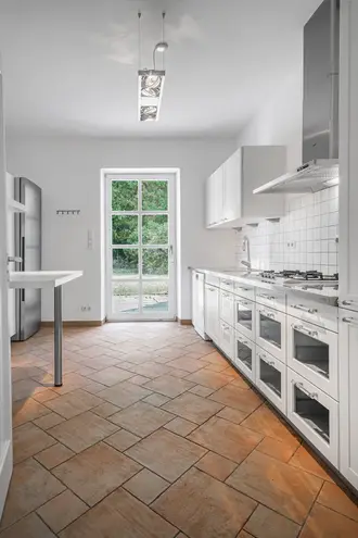6 Zimmer Haus mit 325 m² in München – Bild 9