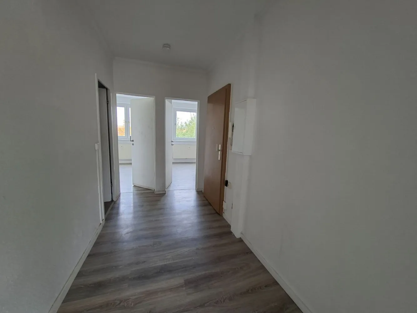4 Zimmer Wohnung mit 66 m² in Pirna – Bild 1