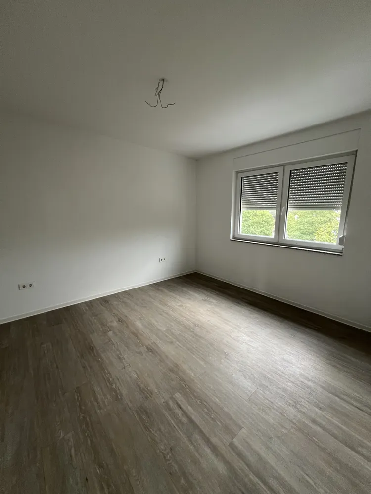 2 Zimmer Wohnung mit 75 m² in Grevenbroich – Bild 4