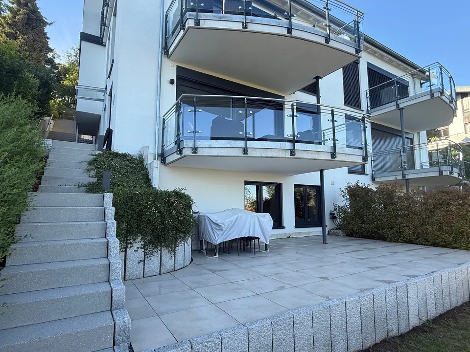 4 Zimmer Wohnung mit 120 m² in Stuttgart – Bild 2