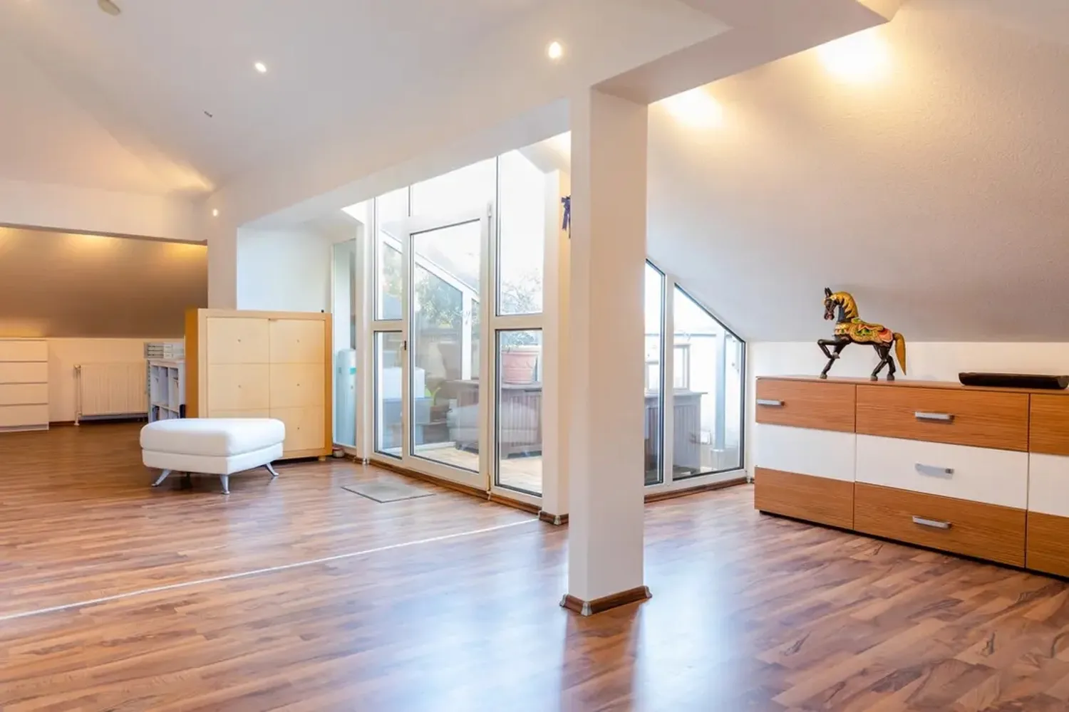 3 Zimmer Wohnung mit 166 m² in Wiesbaden – Bild 7
