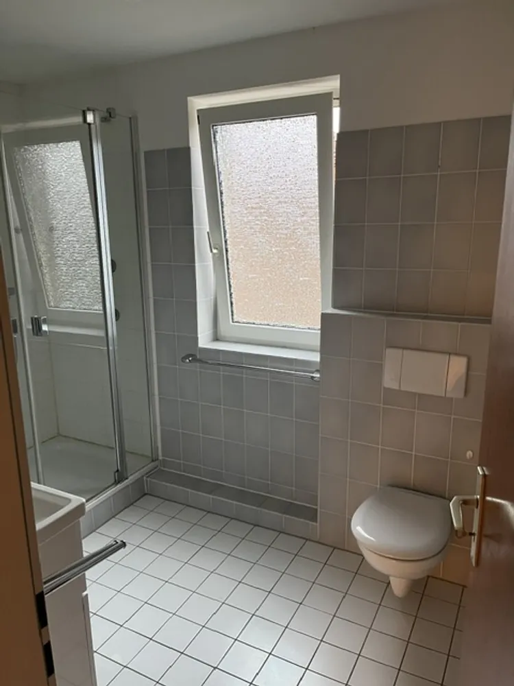 3 Zimmer Wohnung mit 84 m² in Pinneberg – Bild 2
