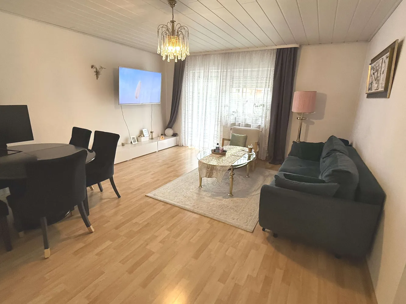 2 room apartment with 58 m² in Frankfurt am Main – Photo 1