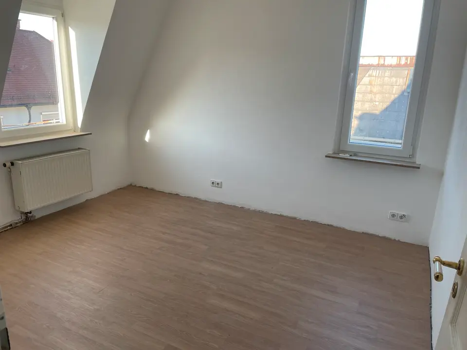 4 Zimmer Wohnung mit 140 m² in Stuttgart – Bild 3