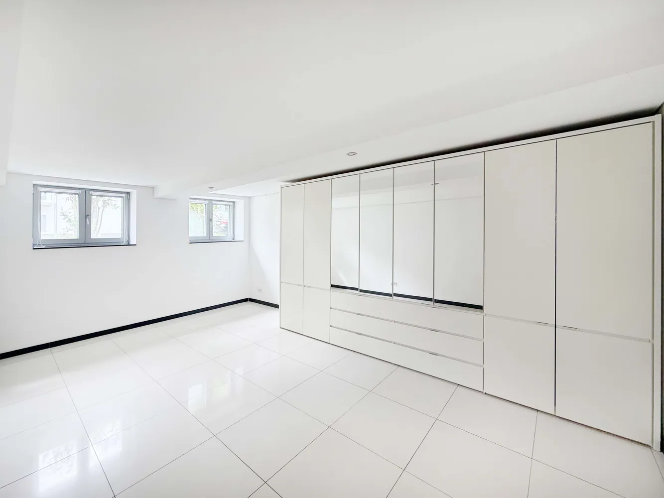 6 Zimmer Wohnung mit 281 m² in Berlin – Bild 11