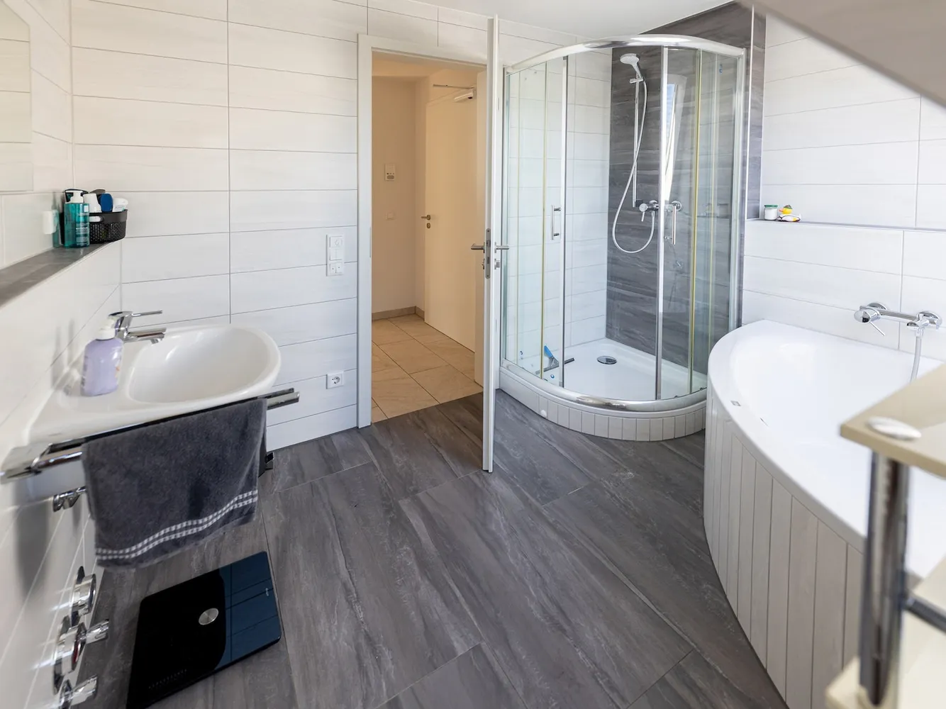 2 Zimmer Wohnung mit 62 m² in München – Bild 6