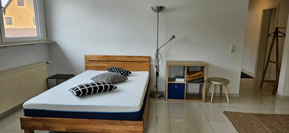 WG-Zimmer mit 84 m² in Herrenberg – Bild 2