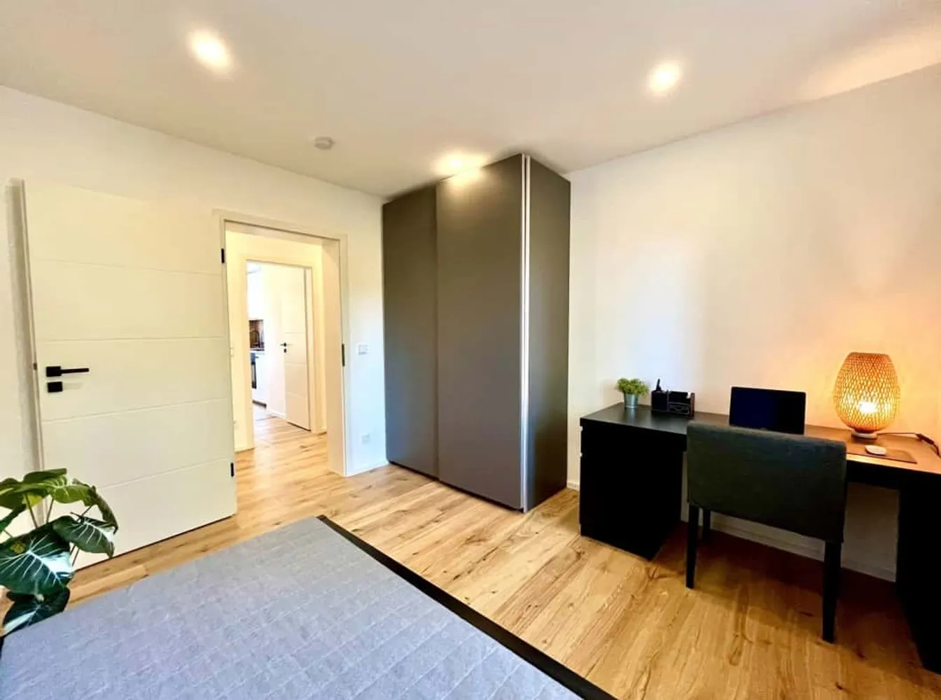 Shared room with 15 m² in Munich – Photo 4