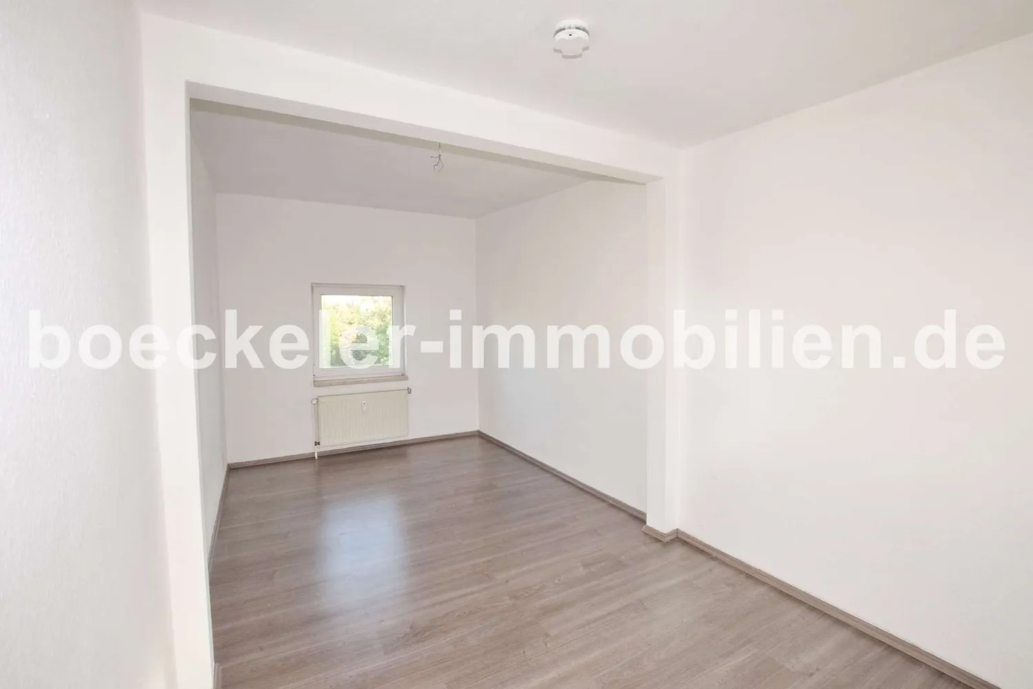 2 Zimmer Wohnung mit 71 m² in Halle (Saale) – Bild 2
