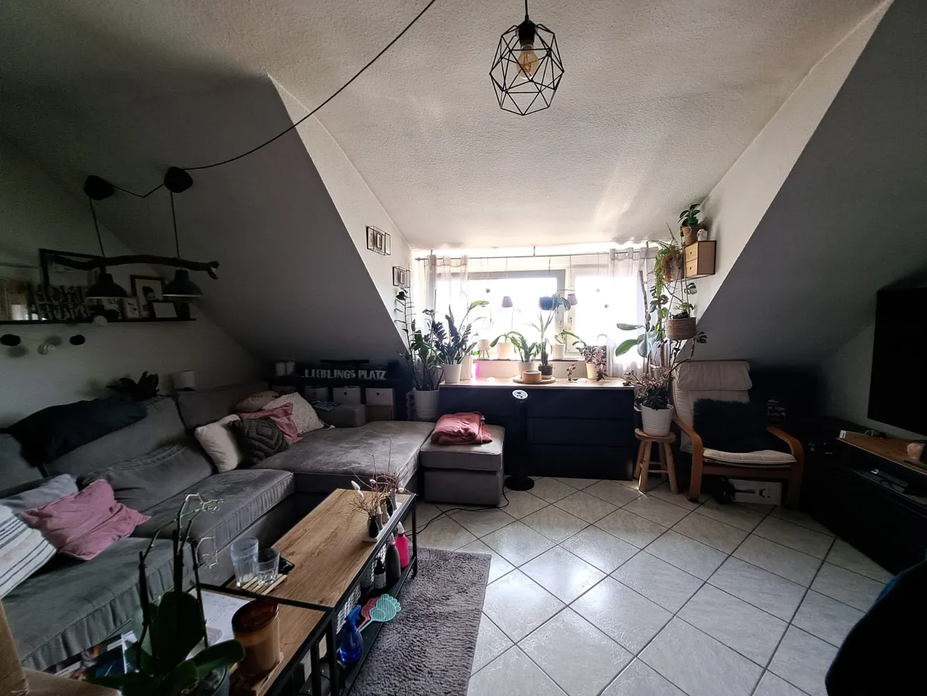 2 Zimmer Wohnung mit 72 m² in Aachen – Bild 1