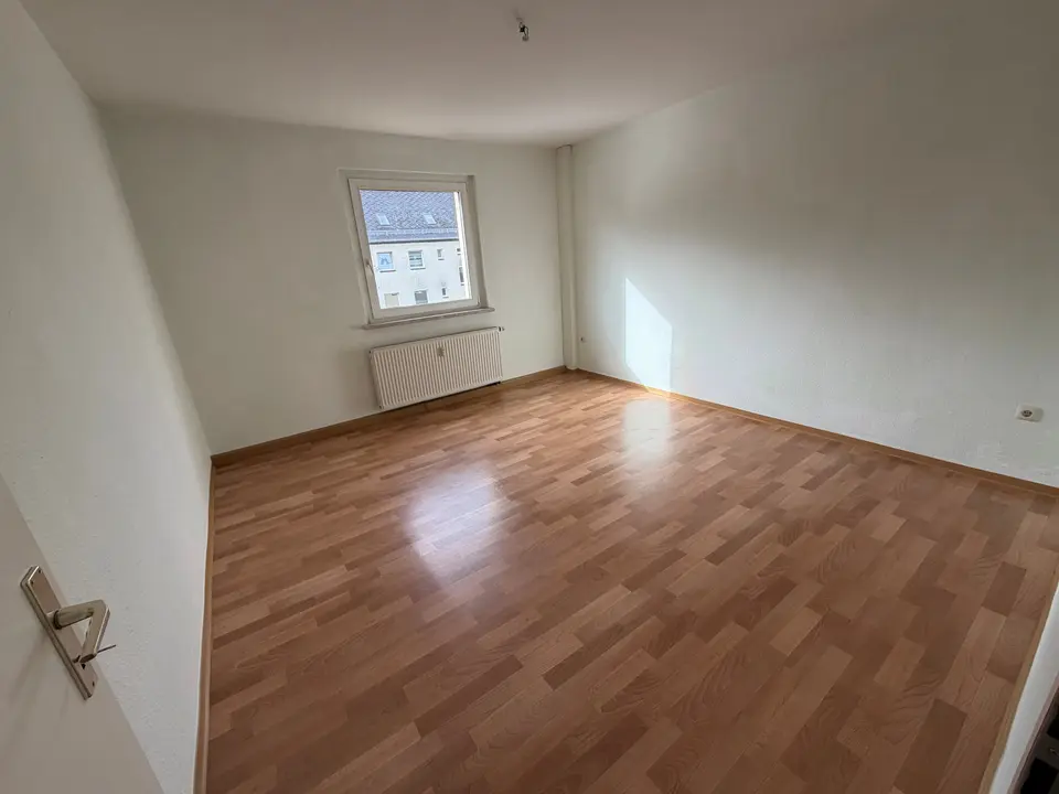 2 Zimmer Wohnung mit 52 m² in Plauen – Bild 3