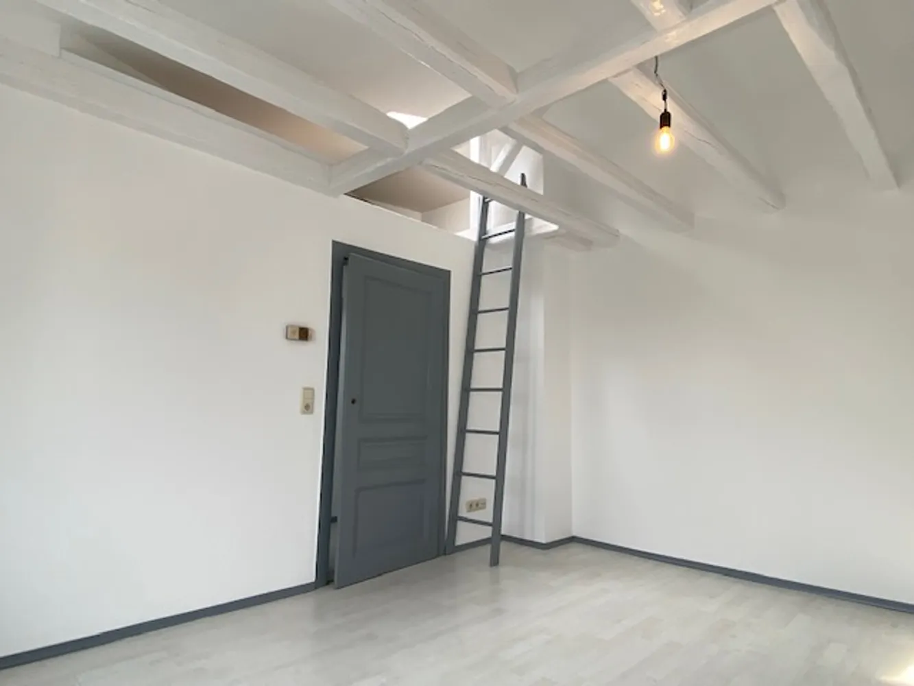 5 room apartment with 135 m² in Frankfurt am Main – Photo 5