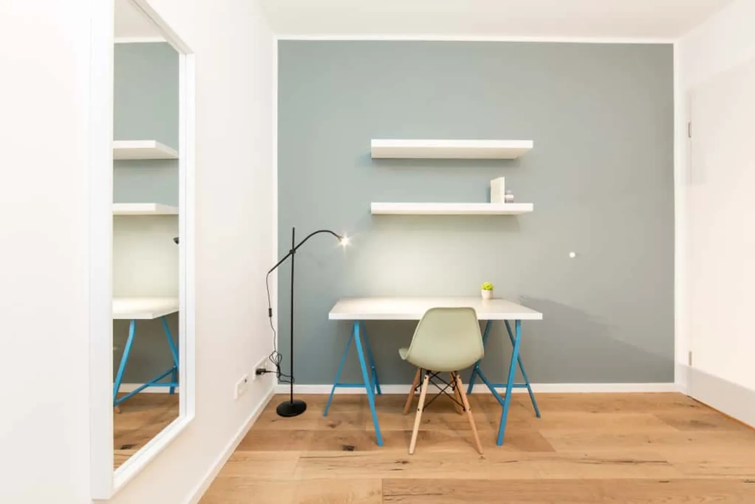 Shared room with 10 m² in Berlin – Photo 2