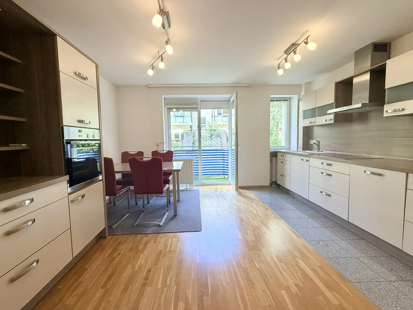 2 Zimmer Wohnung mit 67 m² in Magdeburg – Bild 8