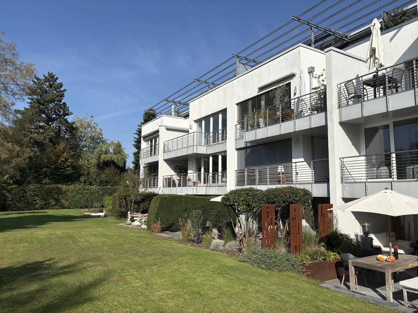 2 room apartment with 70 m² in Düsseldorf – Photo 1
