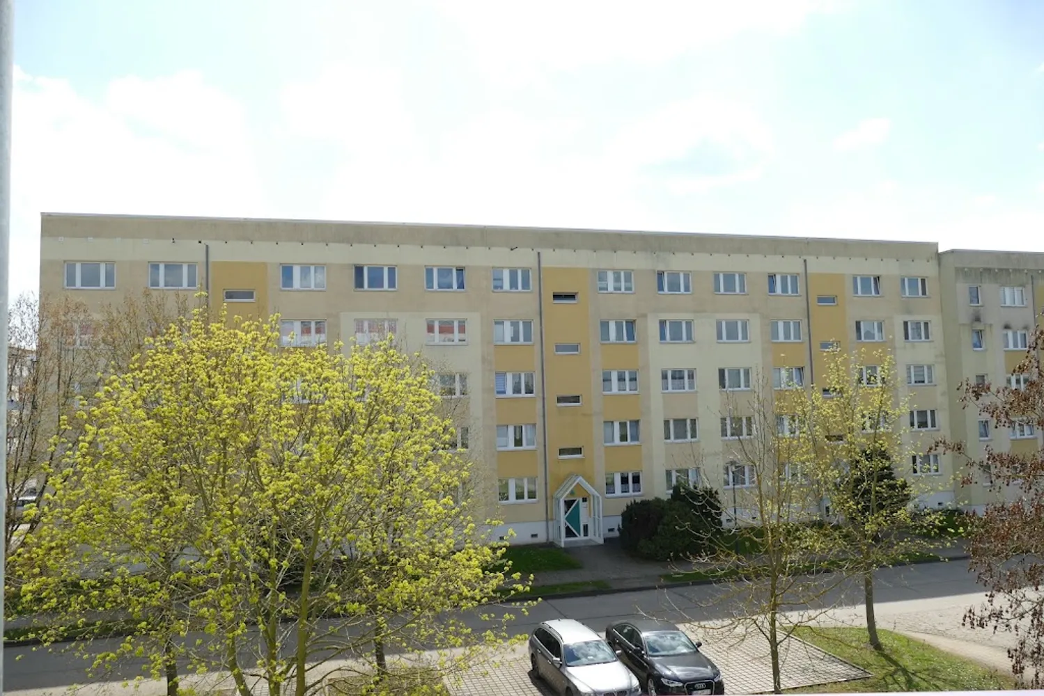 3 Zimmer Wohnung mit 79 m² in Naumburg (Saale) – Bild 2