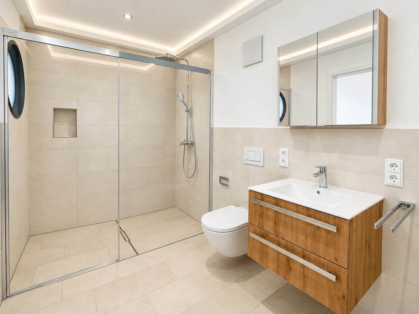5 Zimmer Wohnung mit 155 m² in München – Bild 9