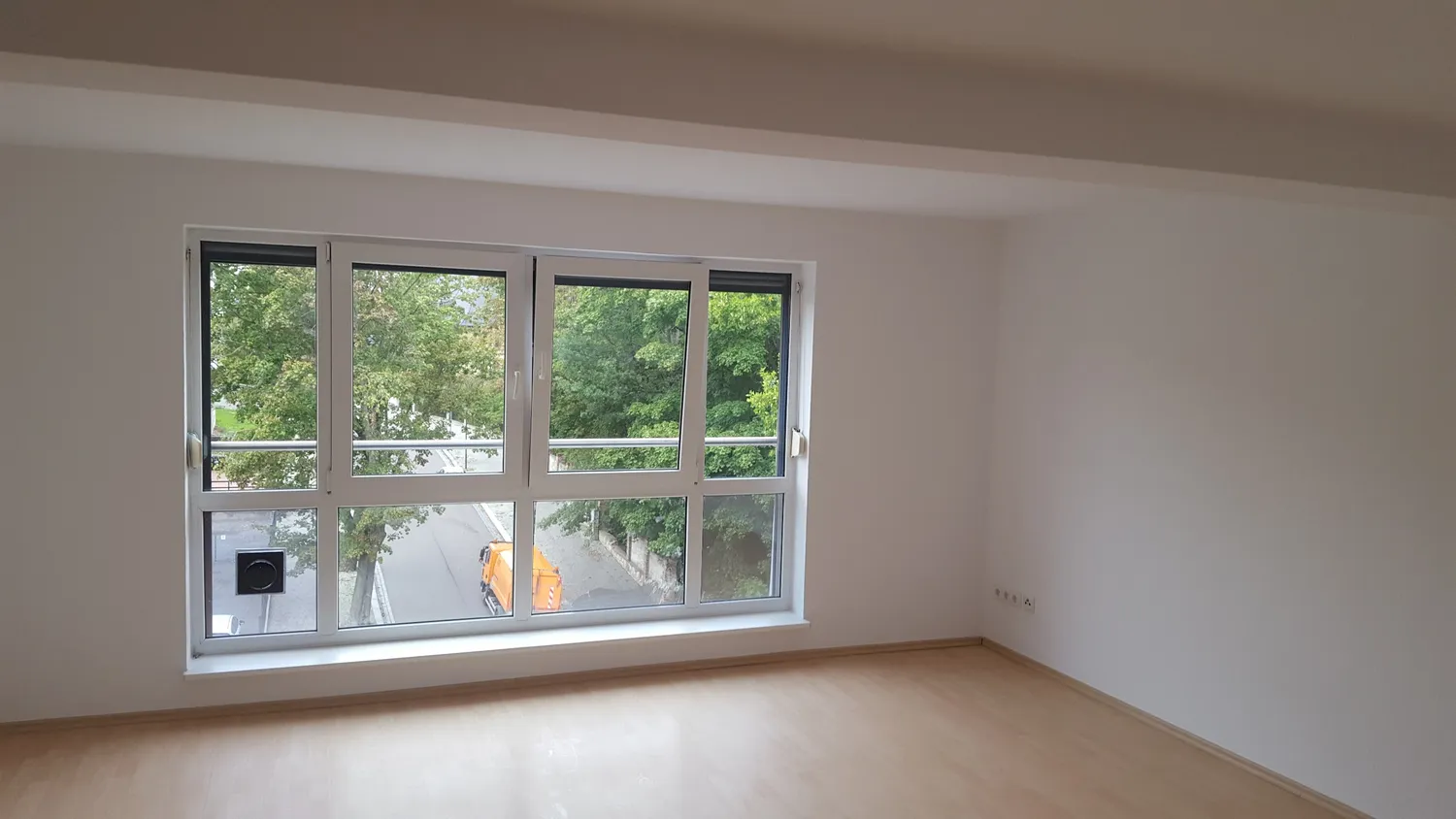 2 Zimmer Wohnung mit 61 m² in Weißenfels – Bild 4