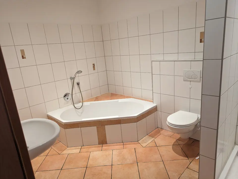 3 Zimmer Wohnung mit 96 m² in Leer – Bild 4