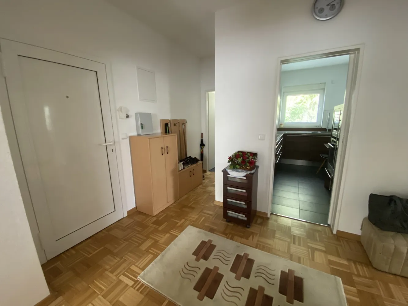 3 Zimmer Wohnung mit 103 m² in Wiesbaden – Bild 2