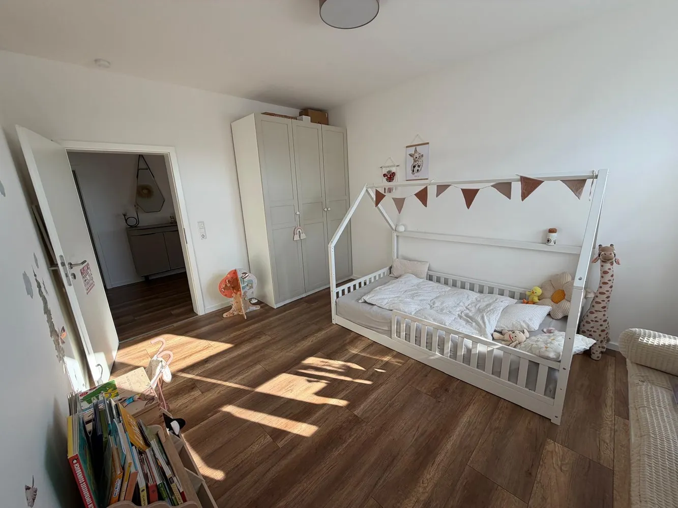 4 room apartment with 125 m² in Königswinter – Photo 2