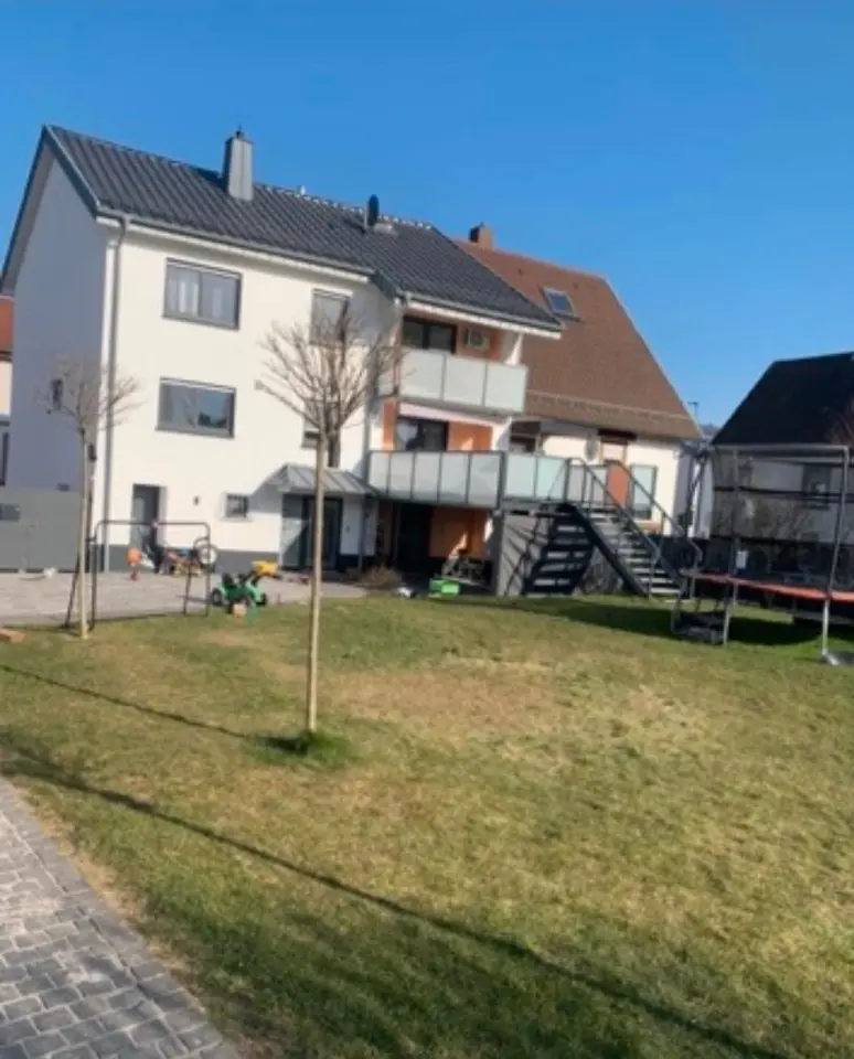 9 room house with 280 m² in Kaiserslautern – Photo 3