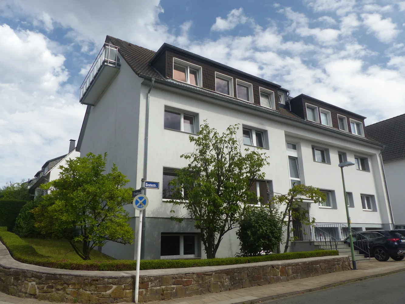 6 Zimmer Wohnung mit 168 m² in Essen – Bild 1