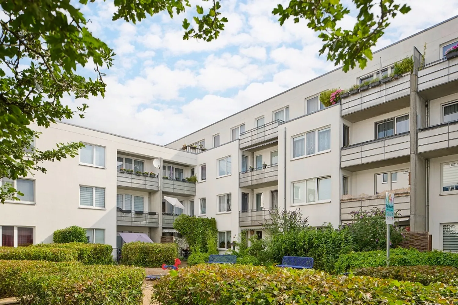 4 Zimmer Wohnung mit 93 m² in Hamburg – Bild 2