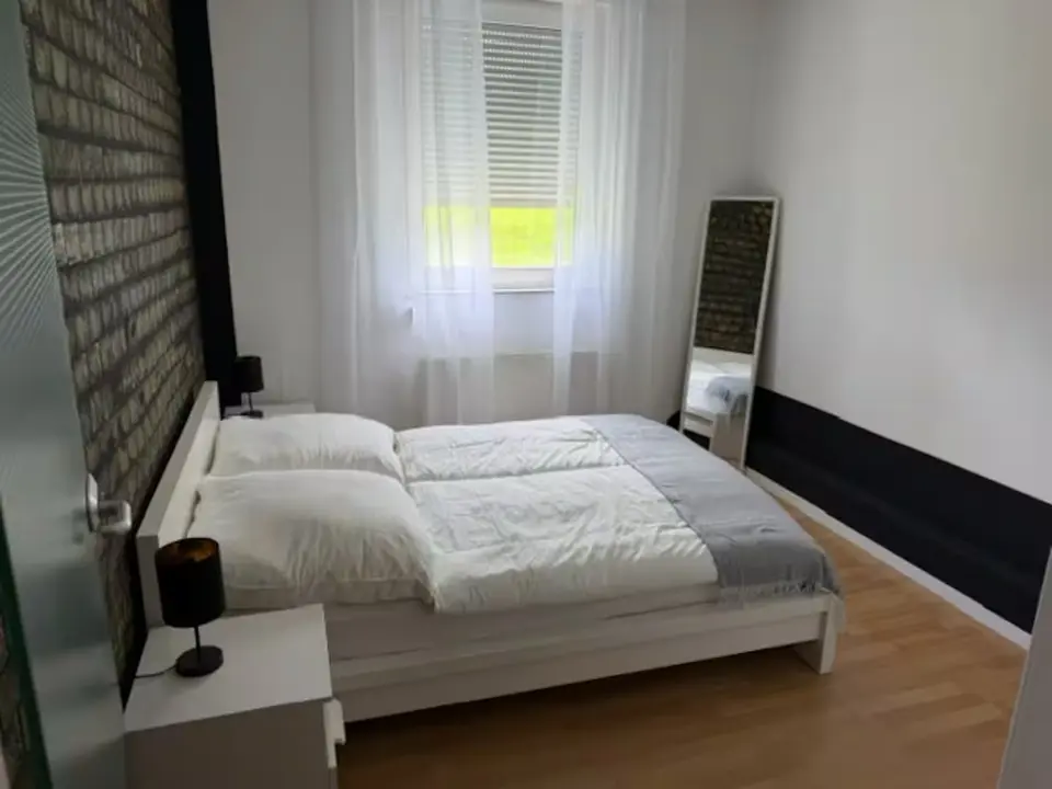 WG-Zimmer mit 110 m² in Frechen – Bild 3