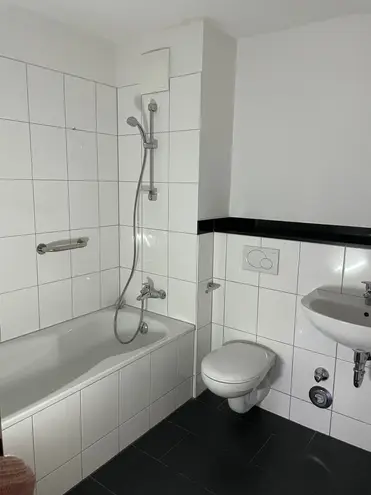 4 room apartment with 95 m² in Duisburg – Photo 9