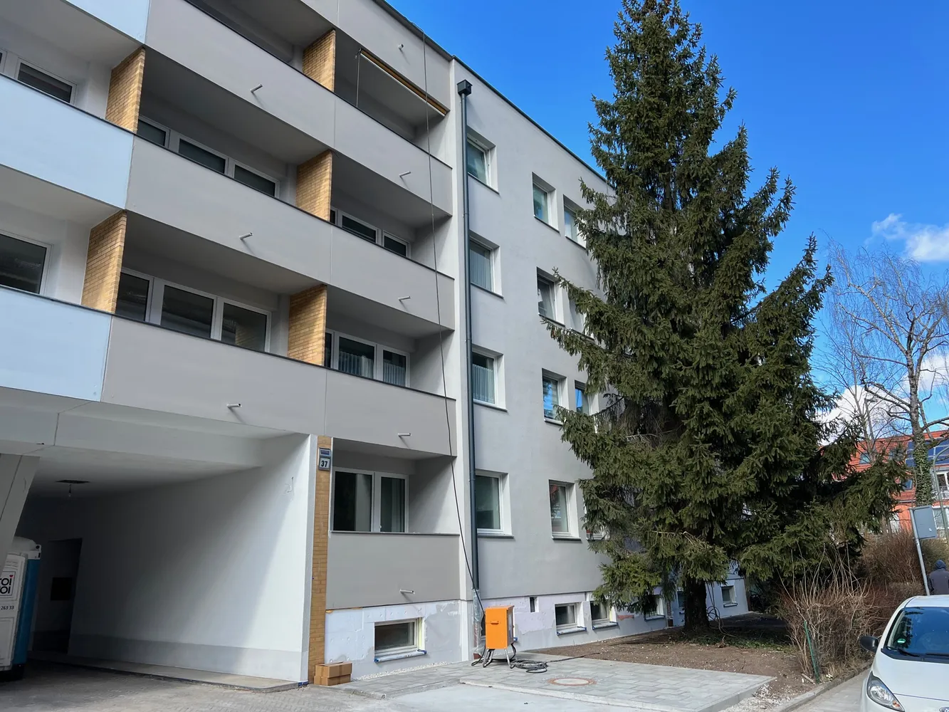2 Zimmer Wohnung mit 77 m² in München – Bild 8