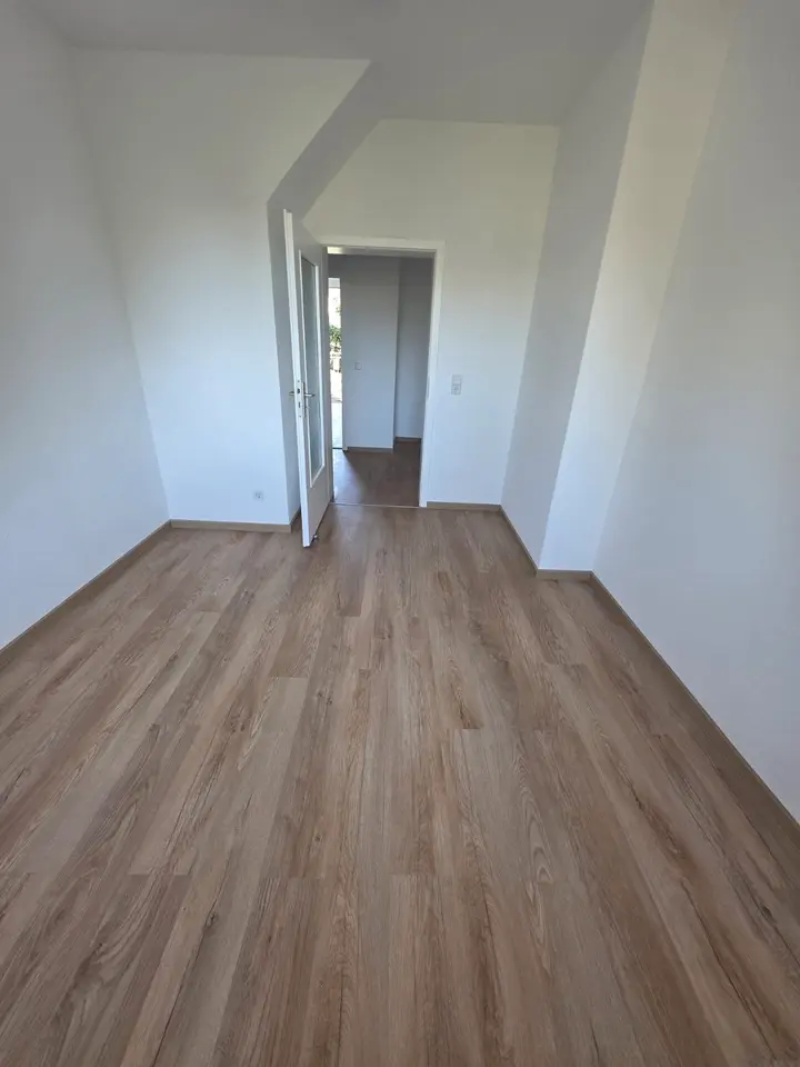 3 Zimmer Wohnung mit 78 m² in Halle (Saale) – Bild 2