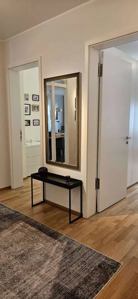 4 Zimmer Wohnung mit 140 m² in Düsseldorf – Bild 2