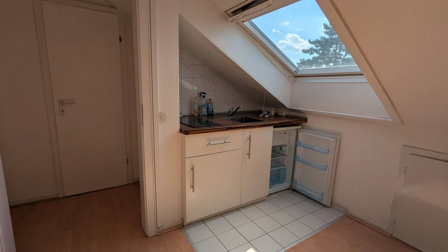 2 Zimmer Wohnung mit 31 m² in Düsseldorf – Bild 4