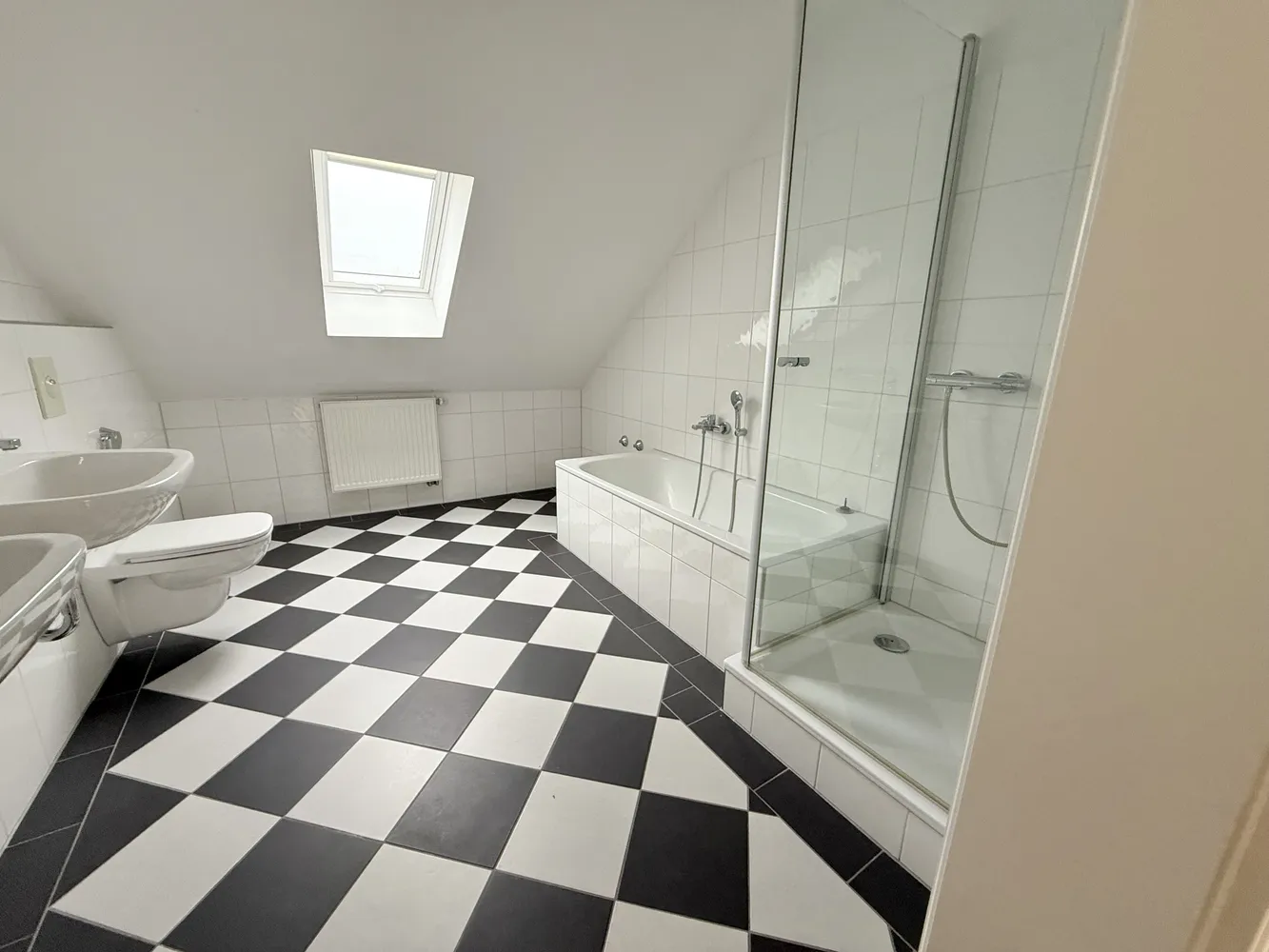 2 room apartment with 90 m² in Herten – Photo 4