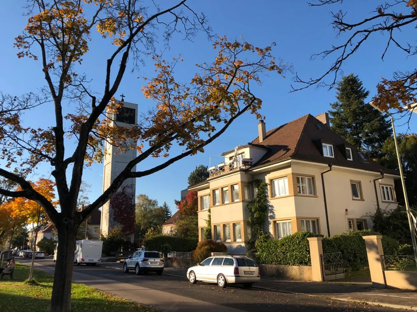 4 Zimmer Wohnung mit 100 m² in Karlsruhe – Bild 1