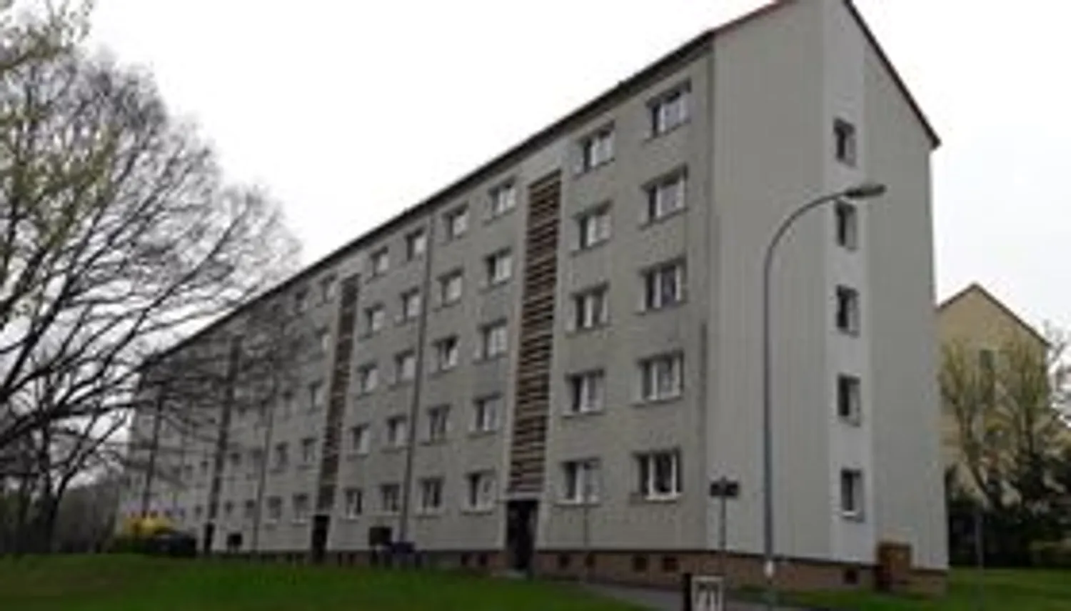 2 Zimmer Wohnung mit 38 m² in Werdau – Bild 2