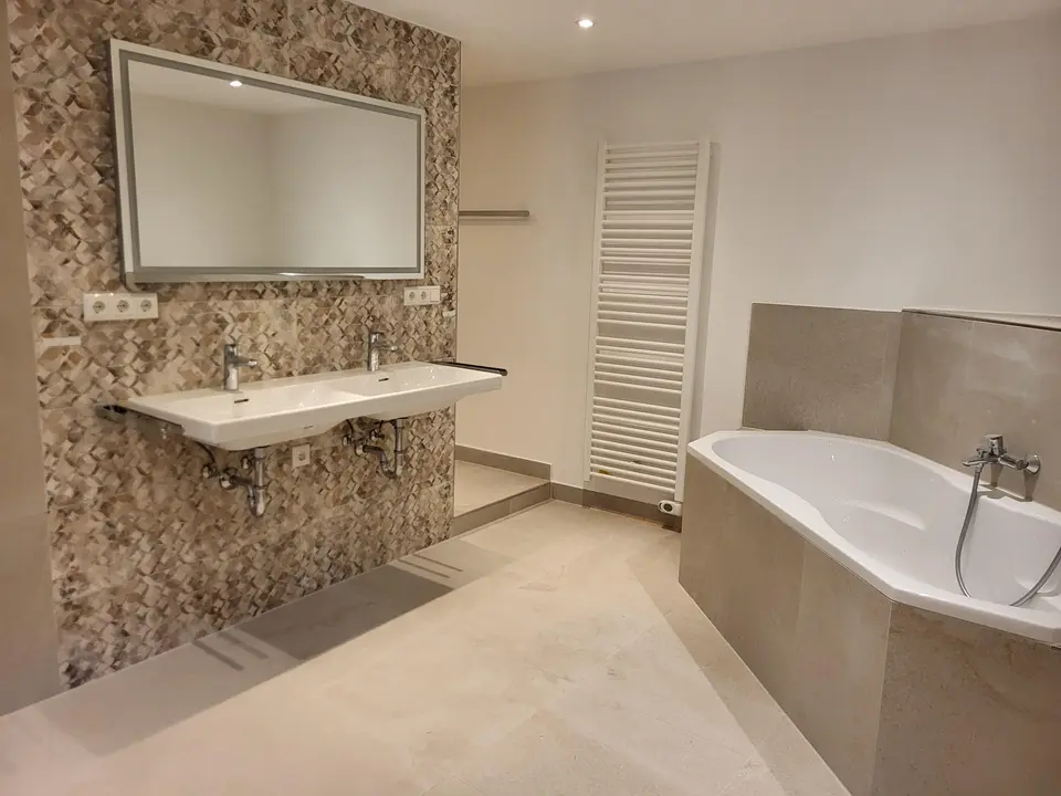 8 Zimmer Wohnung mit 305 m² in Weilheim in Oberbayern – Bild 8